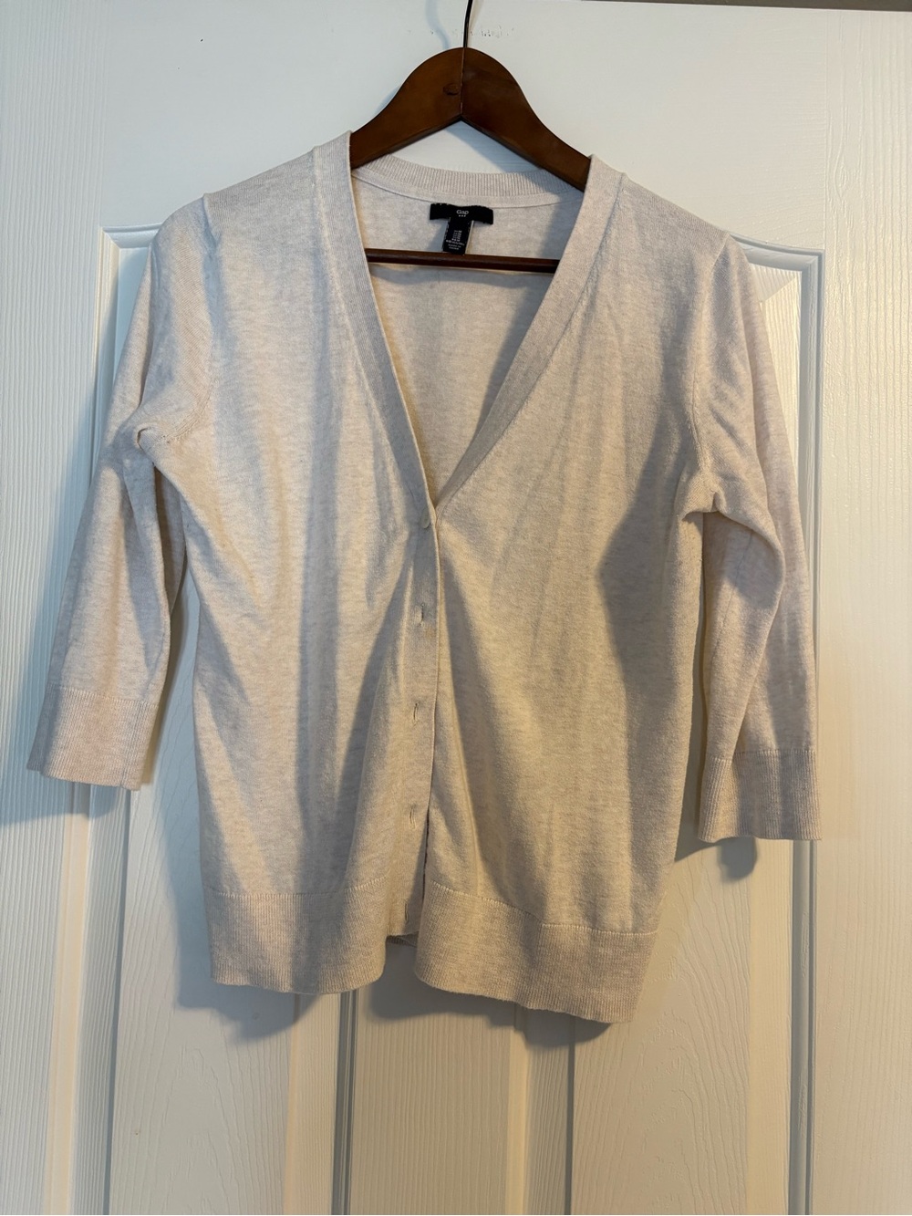GAP Light Beige V-Neck Button-Front Cardigan